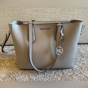 Michael Kors 3-in-1 tote bag purse